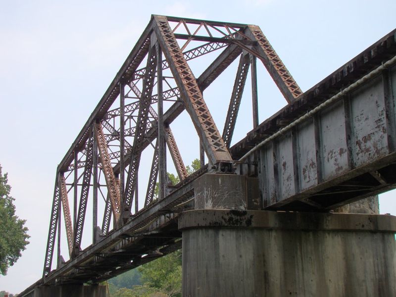 File:Bryson City RR Bridge 3.jpg