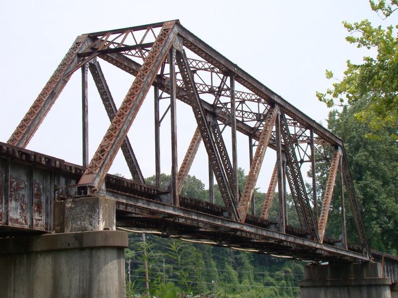 File:Bryson City RR Bridge 1.jpg